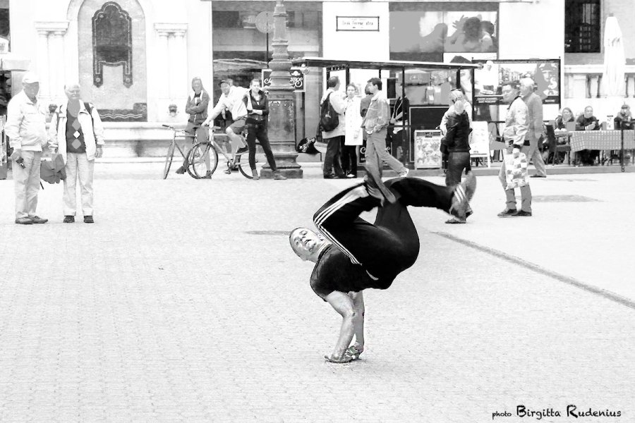 people_20130526_streetdance